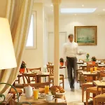 Les Deux Gares &