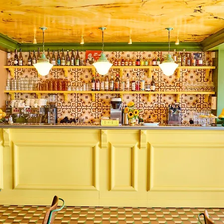 Les Deux Gares & Hotel 4*