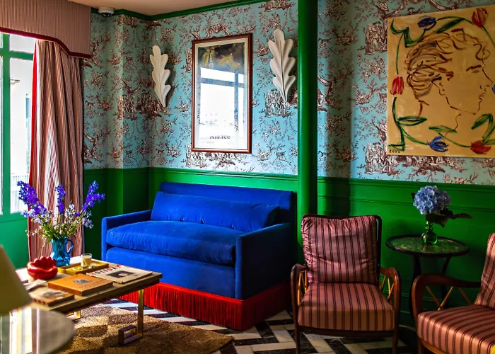 Les Deux Gares & 4* Paryż