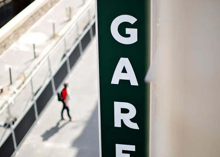 Les Deux Gares & Paryż