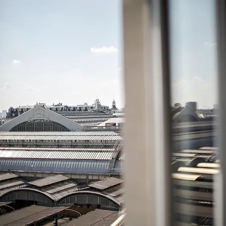 Les Deux Gares Paris