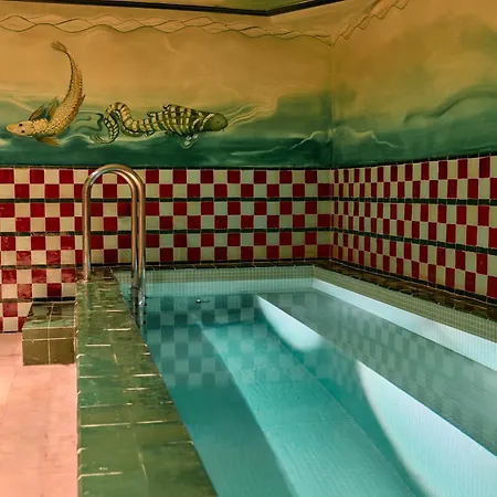 Les Deux Gares Hotel