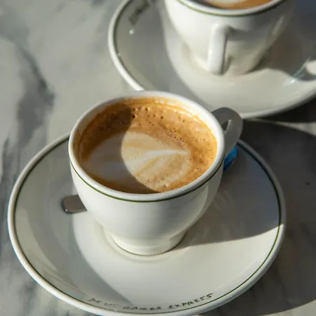 Les Deux Gares & 4* Paris