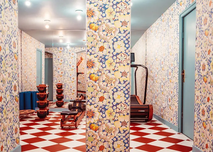 Les Deux Gares & Hotel