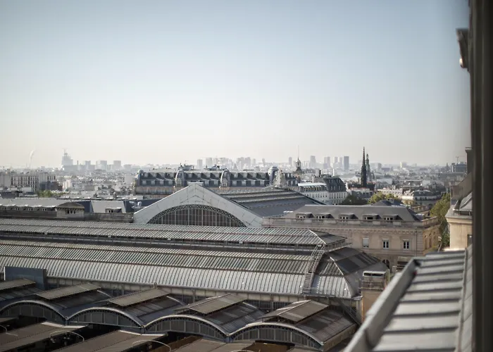 Les Deux Gares & Hotel