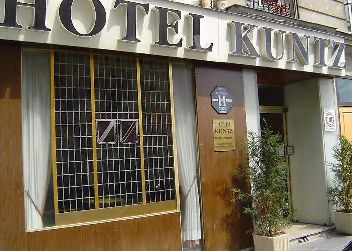 Les Deux Gares & Hotel