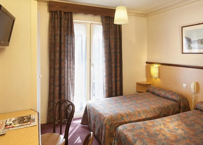 Les Deux Gares & Hotel 4*