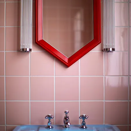 Les Deux Gares Hotel