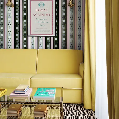 Les Deux Gares Hotel 4*