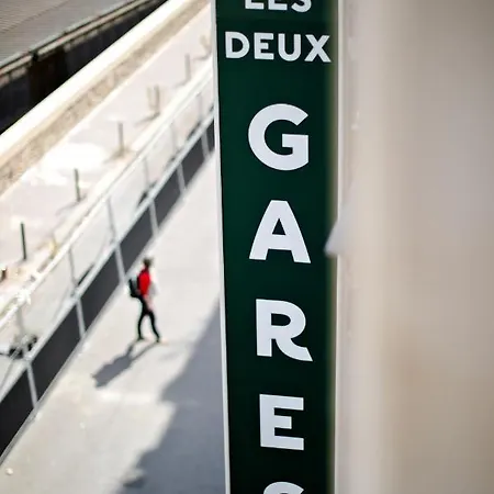 Les Deux Gares Hotel 4*