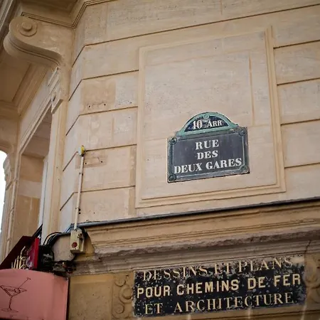 Hotel Les Deux Gares Paris