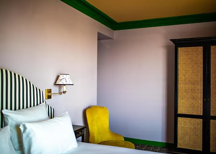 Hotel Les Deux Gares & 4*